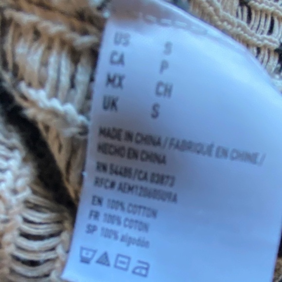 American Eagle Outfitters Aztec Print Hooded Pullover Sweater Size Small - Picture 4 of 9